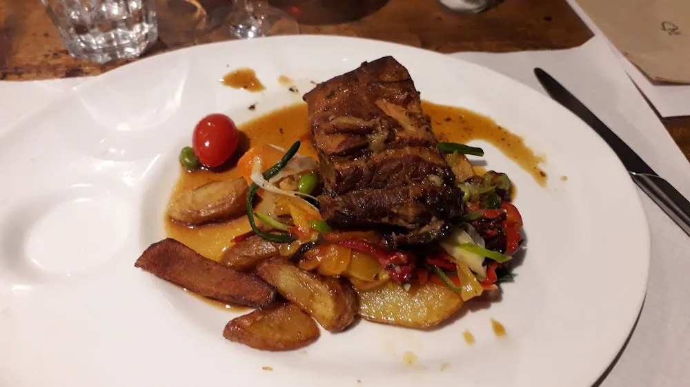 Travers de Porc Avec Ses Petits Légumes de Saison